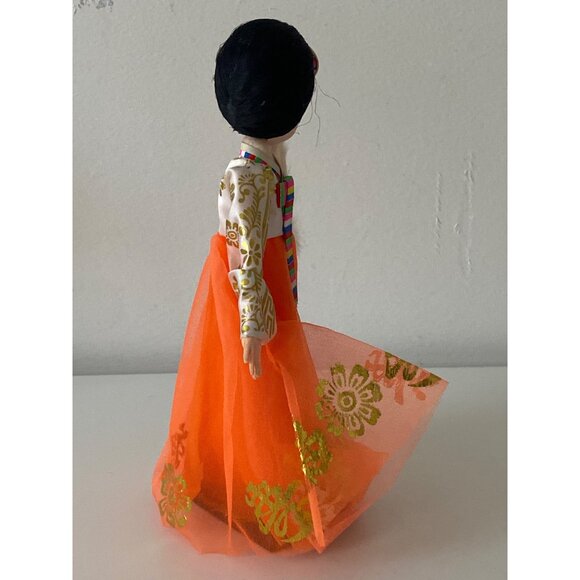 Korean Traditional Hanbok Doll With Fan - Exquisite Collectible In Vibrant Color - Picture 10 of 12